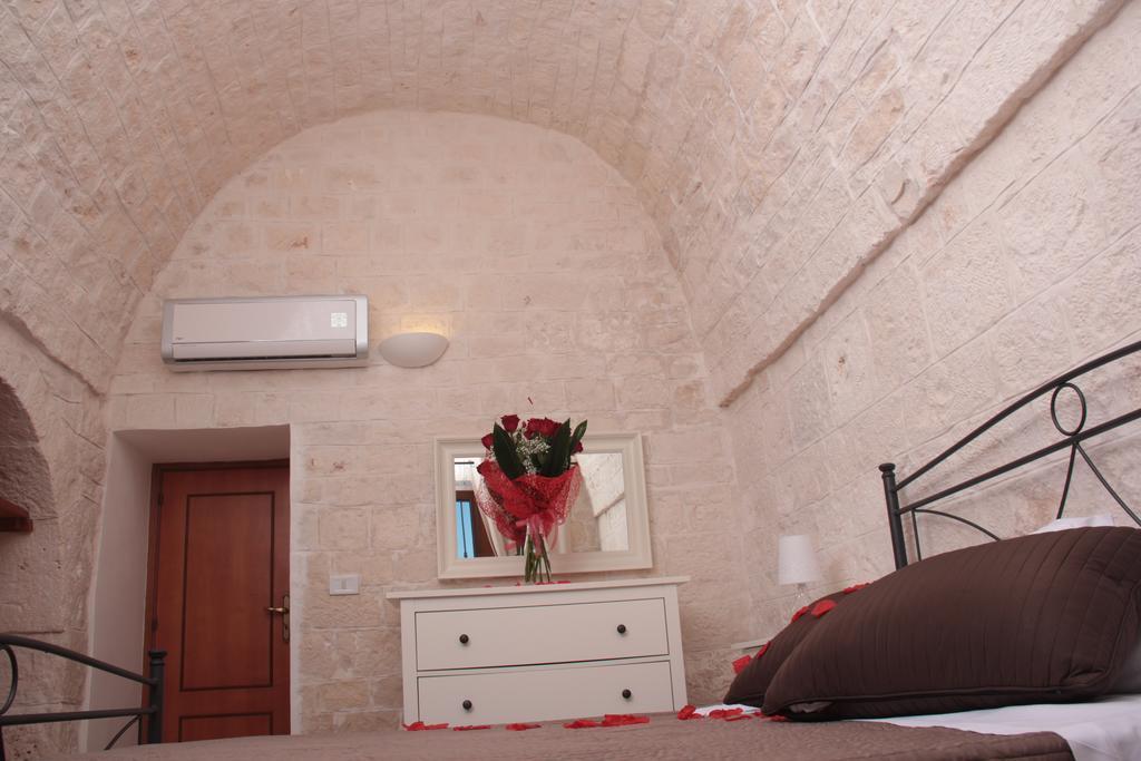 Trulli Pietra Preziosa Hotel Martina Franca Habitación foto